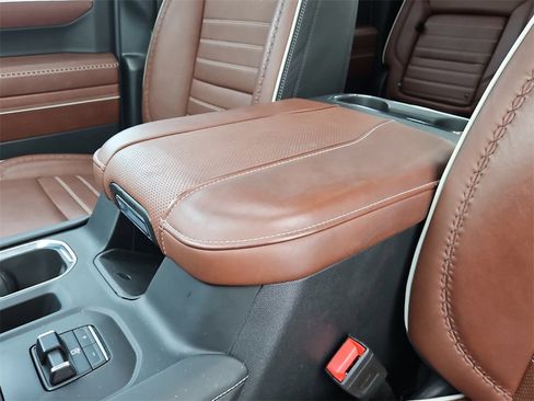 Used 2023 GMC Sierra 1500 Denali Ultimate image 11