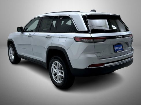 New 2025 Jeep Grand Cherokee Laredo X AWD/4WD image 7