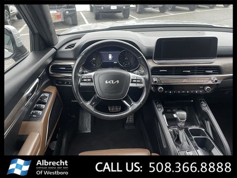 Used 2022 Kia Telluride SX w/ SX Prestige Package image 26