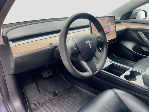 Used 2023 Tesla Model 3 Standard Range RWD image 9