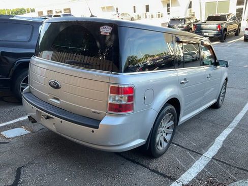 Used 2009 Ford Flex SEL FWD image 6
