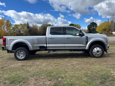 Used 2024 Ford F450 Lariat w/ Camper Package image 13