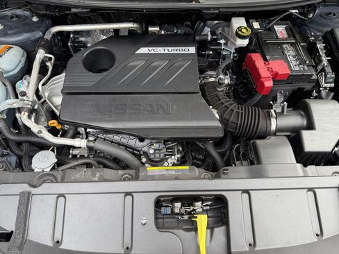 Used 2025 Nissan Rogue SV image 28