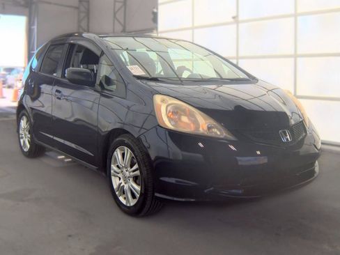 Used 2010 Honda Fit Sport image 3