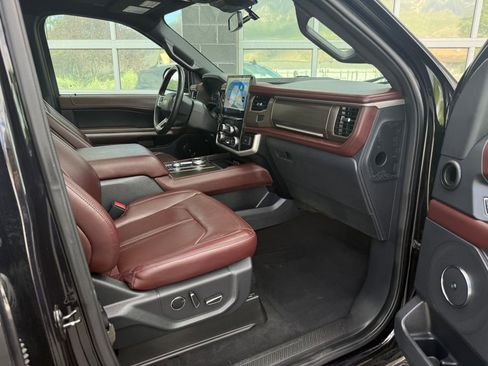 Used 2024 Ford Expedition Limited AWD/4WD image 50