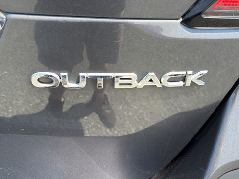 Used 2022 Subaru Outback Premium AWD/4WD image 13