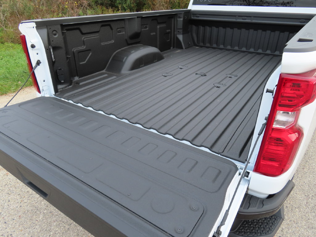 New 2026 Chevrolet Silverado 2500 Custom w/ Custom Value Package AWD/4WD image 15