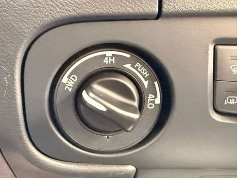 New 2026 Nissan Frontier SV image 32