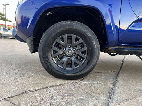 Certified 2023 Toyota Tacoma SR5 image 20