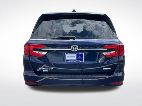 Used 2023 Honda Odyssey Touring image 5