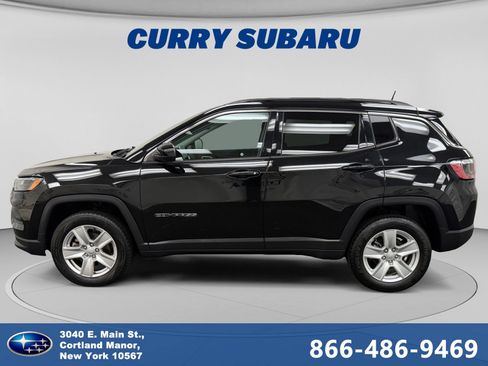 Used 2022 Jeep Compass Latitude AWD/4WD image 2