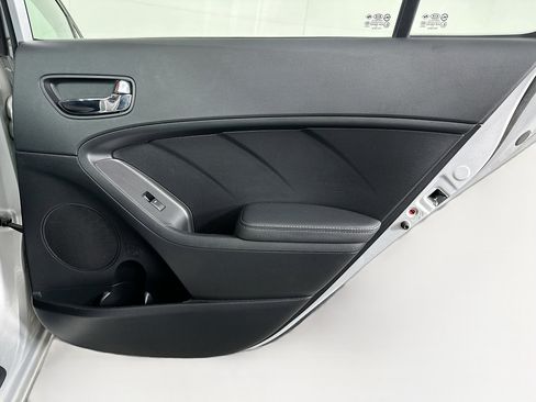 Used 2016 Kia Forte LX FWD image 27