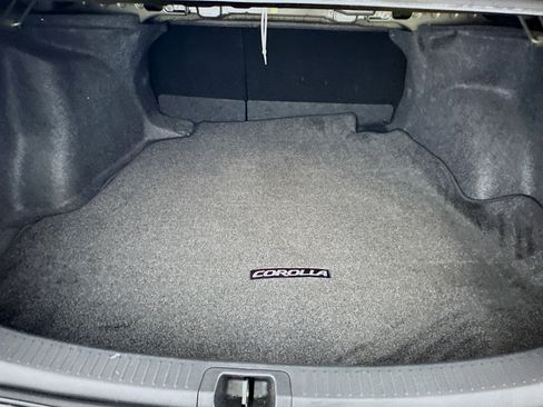 Used 2025 Toyota Corolla SE FWD image 30