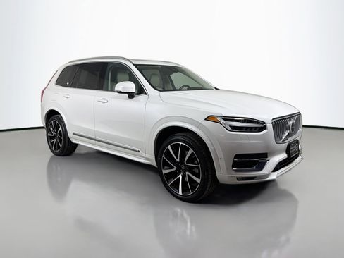 Certified 2023 Volvo XC90 B5 Plus w/ Protection Package AWD/4WD image 3
