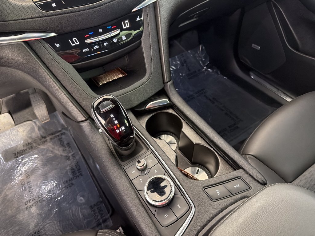Used 2023 Cadillac XT5 Premium Luxury AWD/4WD image 17