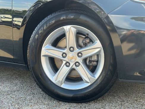 Used 2024 Chevrolet Malibu LT FWD image 2