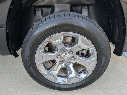 Used 2019 RAM 1500 Big Horn RWD image 9