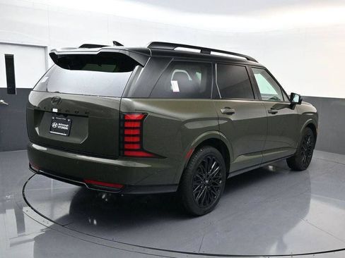 New 2026 Hyundai Palisade Calligraphy FWD image 3