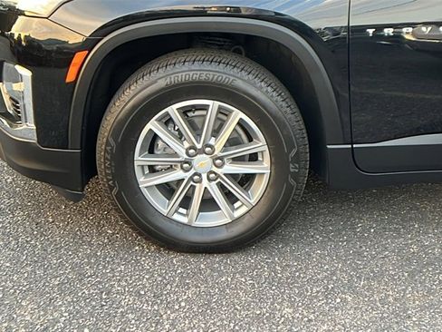 Certified 2023 Chevrolet Traverse LT image 9