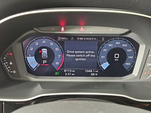 Certified 2025 Audi Q3 2.0T Premium w/ Convenience Package image 25