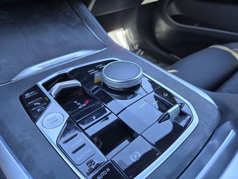 New 2026 BMW X5 xDrive50e image 24