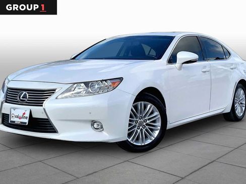 Used 2014 Lexus ES 350 w/ Luxury Package FWD image 1