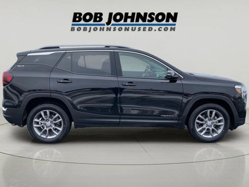 Used 2022 GMC Terrain SLT image 9