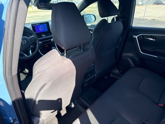 Used 2025 Toyota RAV4 SE AWD/4WD image 21
