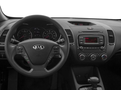 Used 2017 Kia Forte LX FWD image 10