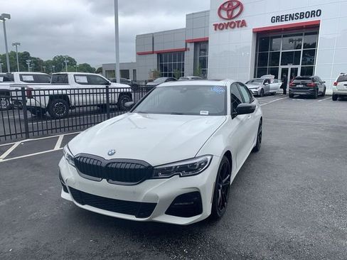 Used 2020 BMW 330i xDrive Sedan w/ M Sport Package AWD/4WD image 4