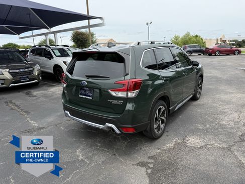 Used 2022 Subaru Forester Touring AWD/4WD image 7