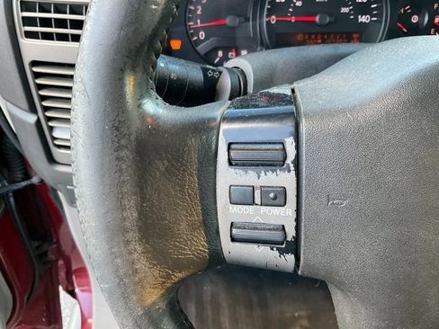 Used 2004 Nissan Titan LE w/ (OF1) LE Off-Road Pkg image 11