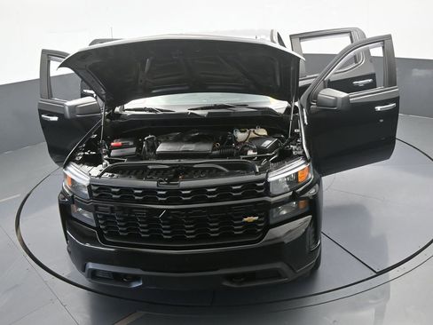 Used 2020 Chevrolet Silverado 1500 Custom w/ Custom Value Package image 65