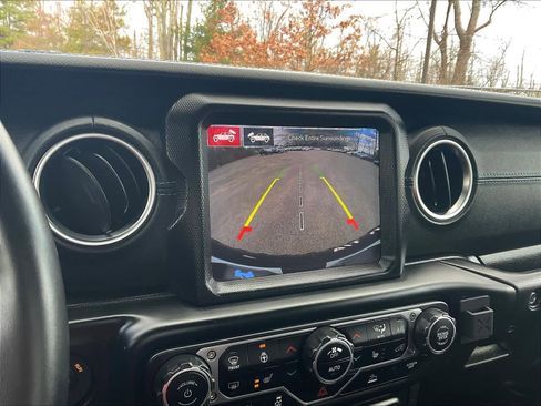 Used 2023 Jeep Wrangler Unlimited Rubicon 4xe w/ Steel Bumper Group image 19