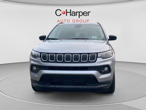 Used 2022 Jeep Compass Latitude w/ Convenience Group AWD/4WD image 8