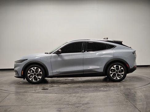 Used 2024 Ford Mustang Mach-E Select image 5