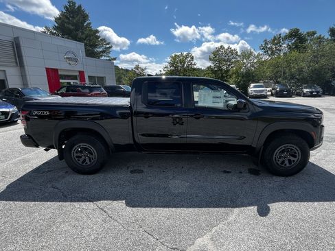 New 2026 Nissan Frontier PRO-4X w/ Tow Package AWD/4WD image 8