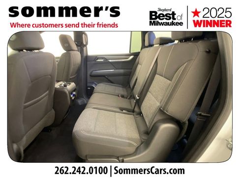 Used 2025 GMC Acadia Elevation image 22