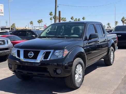 Used 2016 Nissan Frontier SV RWD image 1