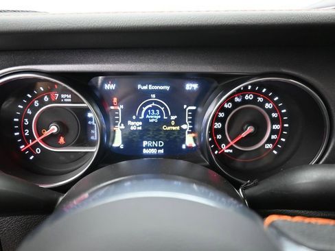 Used 2021 Jeep Gladiator Mojave AWD/4WD image 3
