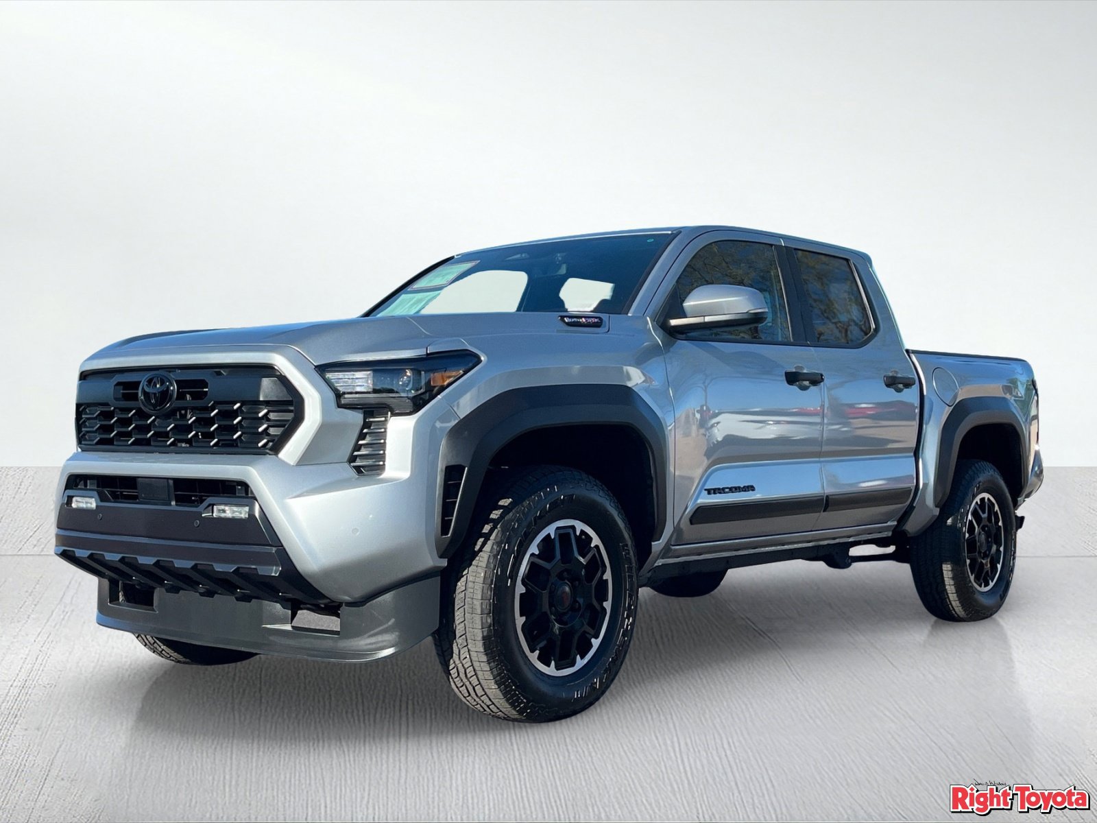 Certified 2026 Toyota Tacoma TRD Off-Road w/ TRD Off Road Upgrade Package AWD/4WD image 2