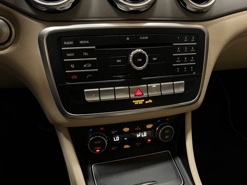 Used 2018 Mercedes-Benz GLA 250 SEDAN image 26