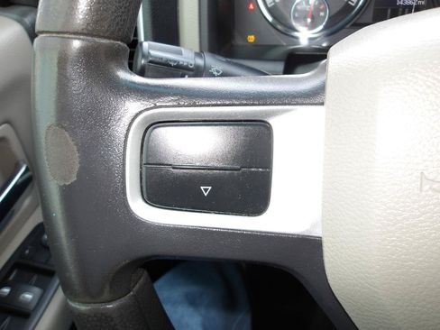 Used 2011 RAM 1500 Classic SLT AWD/4WD image 15