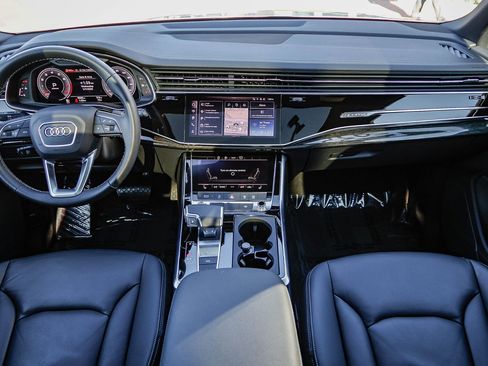 Certified 2025 Audi Q7 2.0T Premium w/ Convenience Package image 14