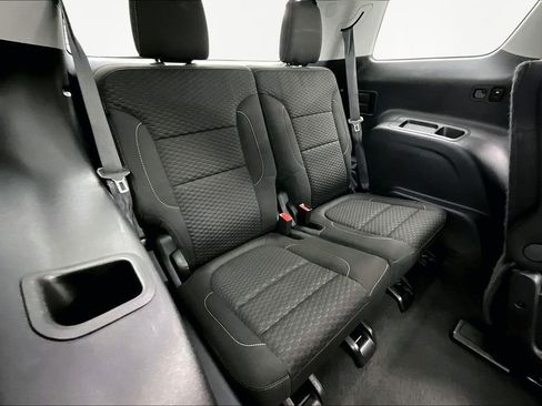 Used 2019 GMC Acadia SLE image 28