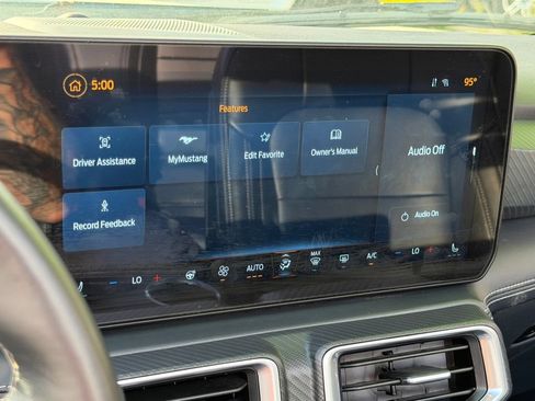 Used 2025 Ford Mustang GT Premium RWD image 33
