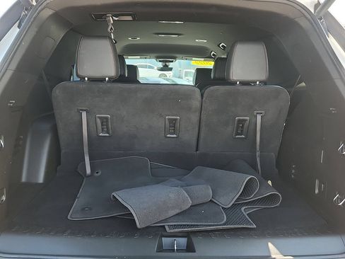 Used 2022 Chevrolet Traverse RS w/ LPO, Cargo Package FWD image 24