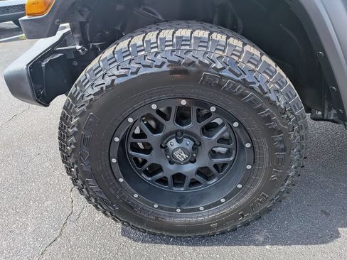 Used 2018 Jeep Wrangler Unlimited Sport S AWD/4WD image 9