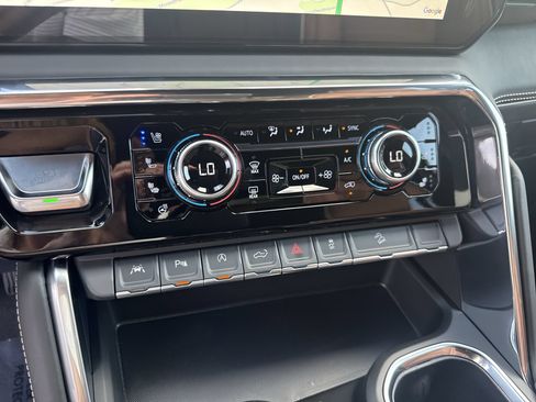 New 2026 GMC Sierra 1500 Denali Ultimate AWD/4WD image 17
