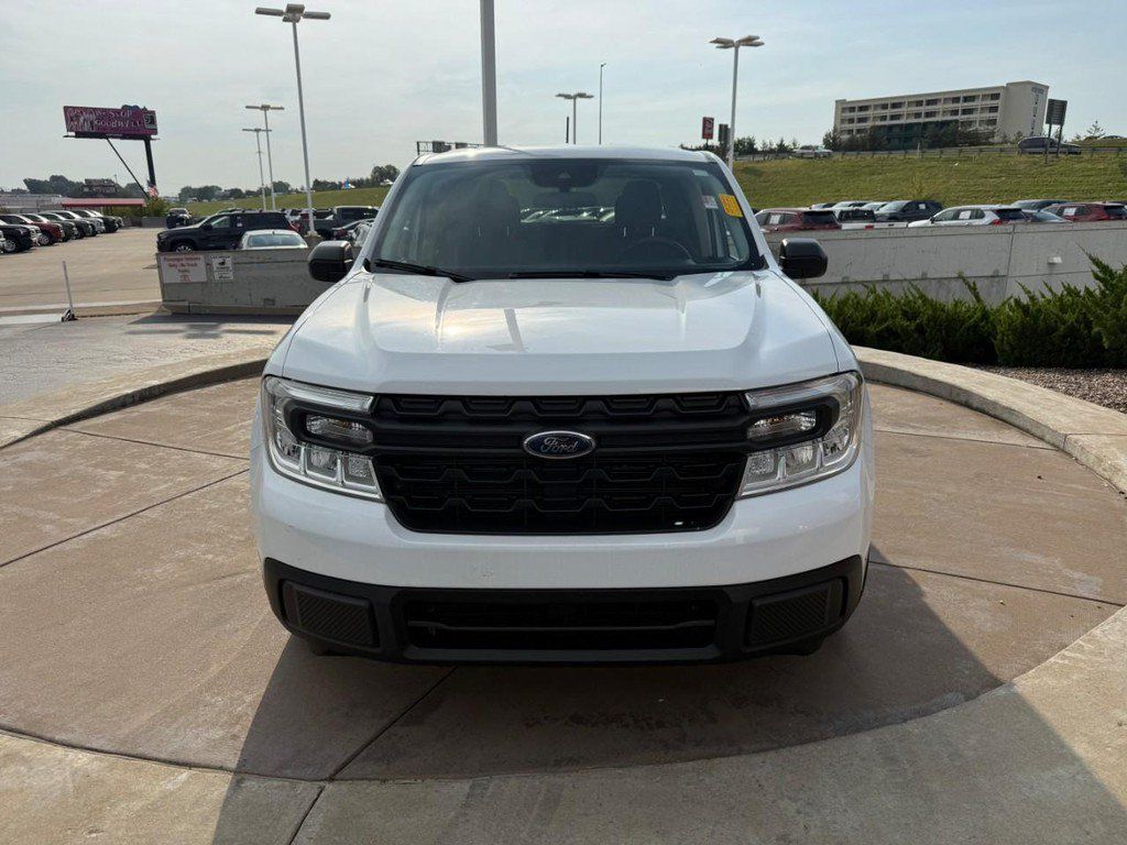 Used 2023 Ford Maverick XL FWD image 10